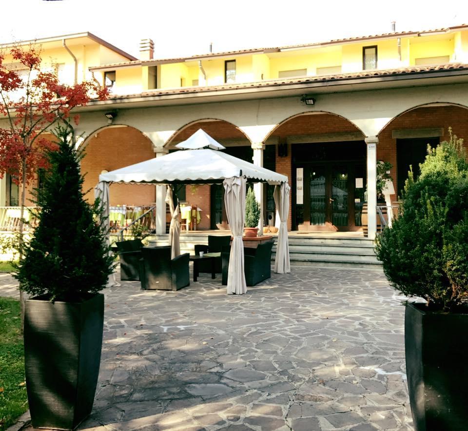 Hotel Ristorante Gallo D'Oro Vignola  Dış mekan fotoğraf